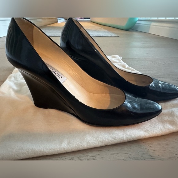 Jimmy Choo Baxen Patent Wedge Pump in Black
Size 37.5 - Picture 2 of 10